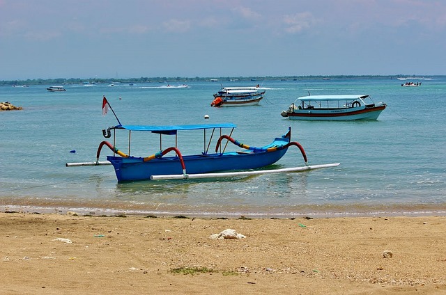 Bali - številne ladjice ob obali (foto: pixabay.com)